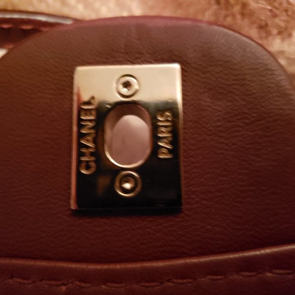 CHANEL  25 Quilted Silver Hardware Lamb Burbundy - Picture 3 of 14